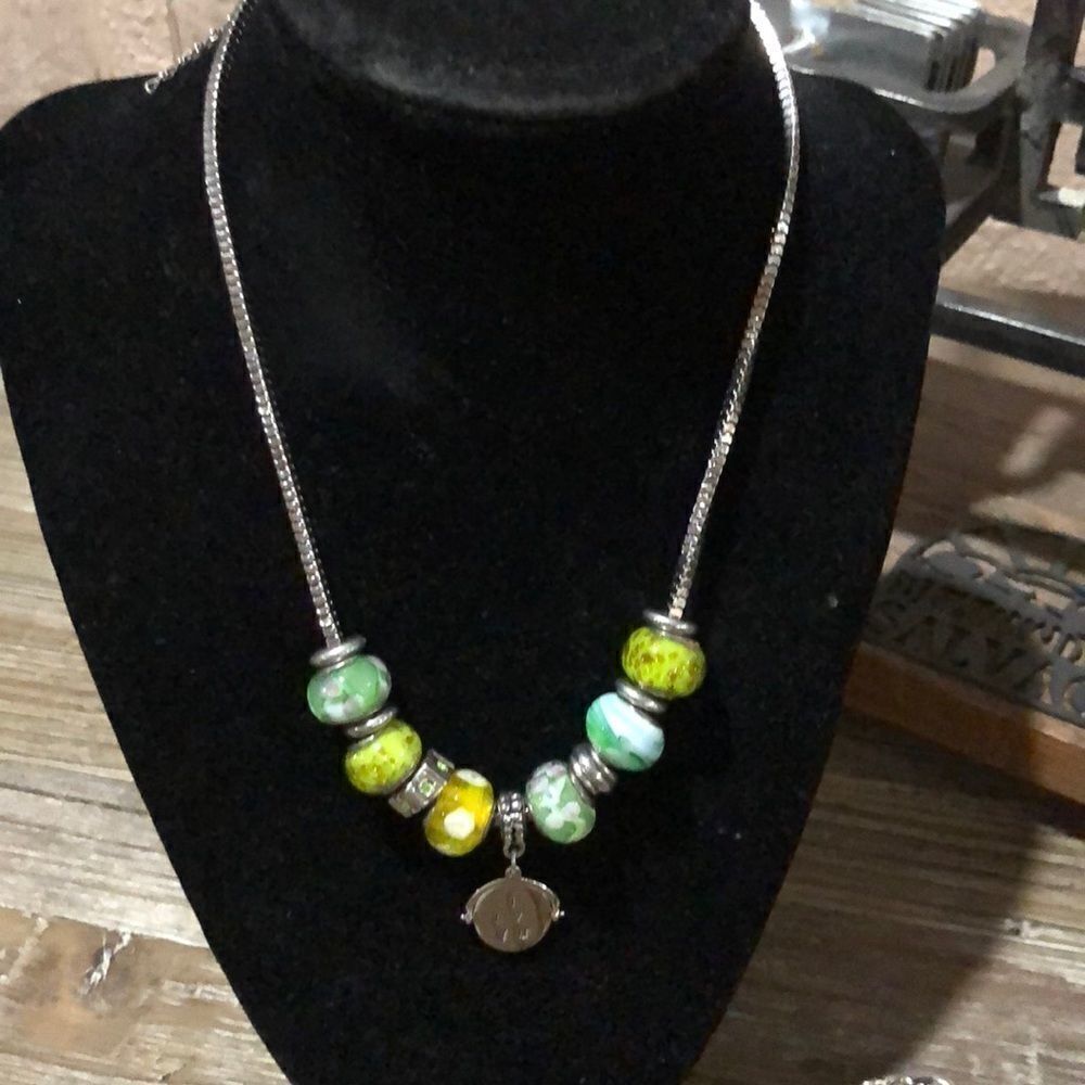 Necklace and bracelet set 